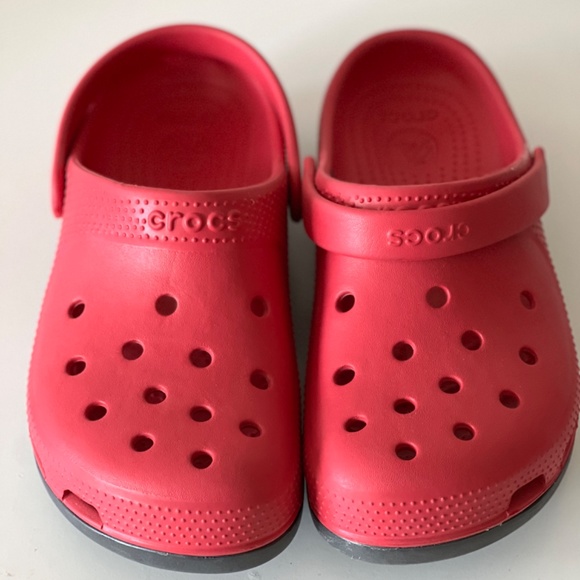 Pink Crocs - Picture 2 of 4